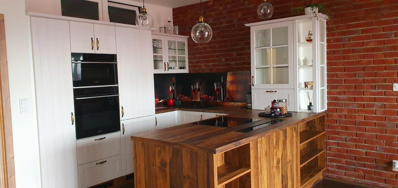 Apartman Jako Doma Olomouc Bagian luar foto