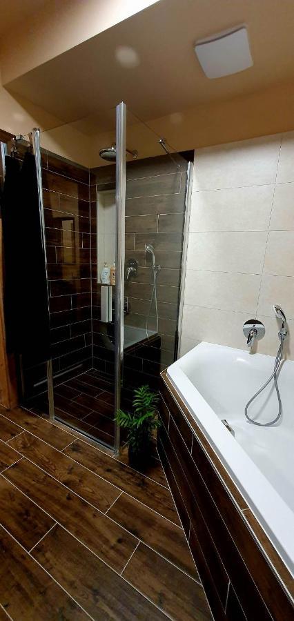 Apartman Jako Doma Olomouc Bagian luar foto