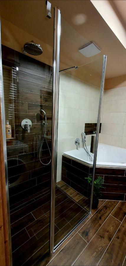 Apartman Jako Doma Olomouc Bagian luar foto